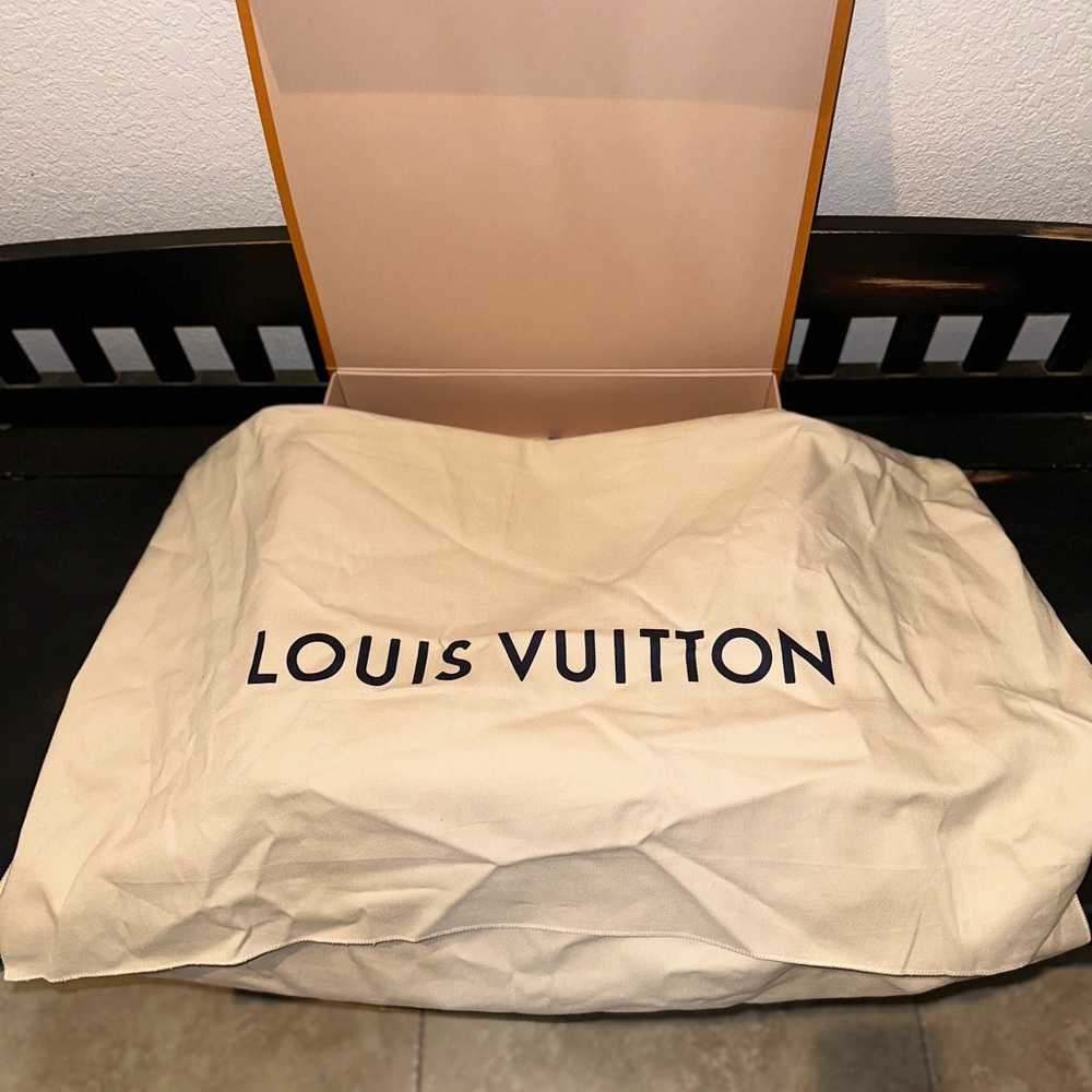 Louis Vuitton Neverfull GM (Grand Modele) Large Tote Bag